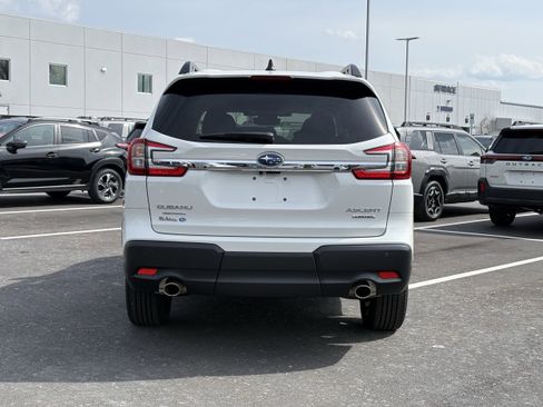 New 2026 Subaru Ascent Limited image 10