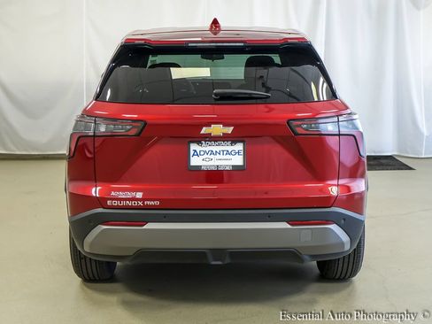 Used 2026 Chevrolet Equinox LT w/ LPO, Floor Liner Package AWD/4WD image 6