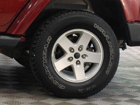 Used 2008 Jeep Wrangler Unlimited Sahara image 32