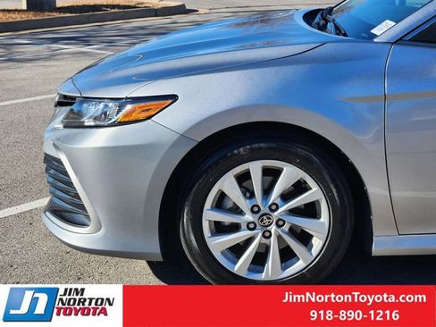 Used 2024 Toyota Camry LE image 8
