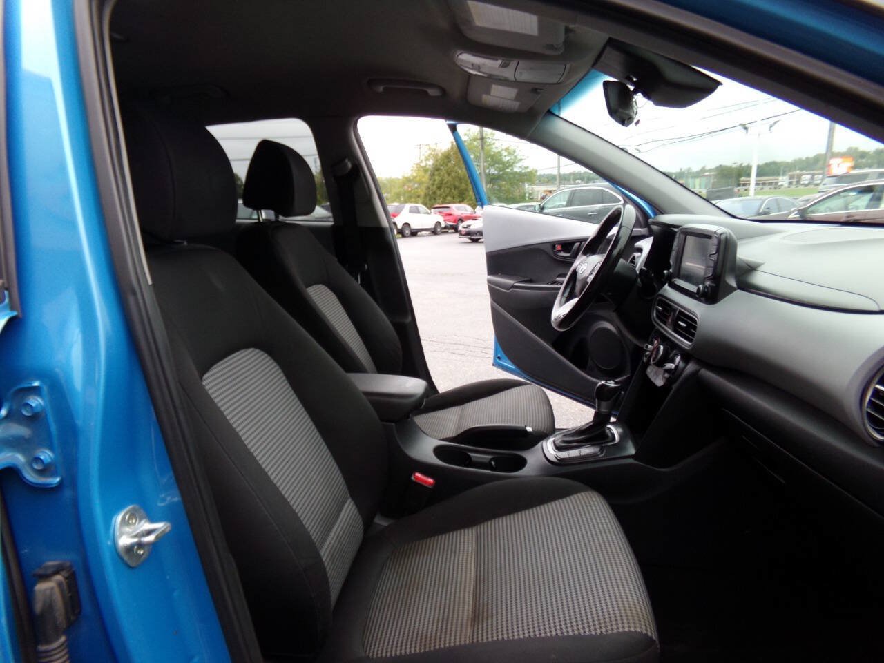 Used 2020 Hyundai Kona SEL FWD image 24