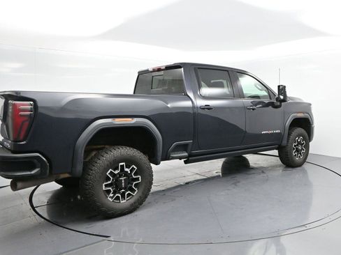Used 2024 GMC Sierra 2500 AT4X AWD/4WD image 7