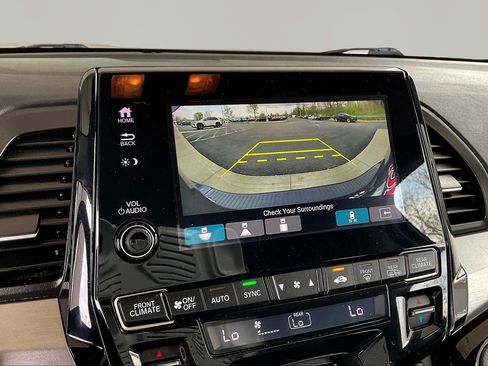 Used 2023 Honda Odyssey Touring image 14