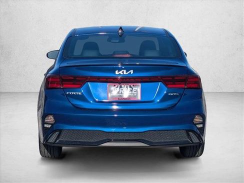Used 2024 Kia Forte GT-Line w/ GT-Line Premium Package FWD image 7