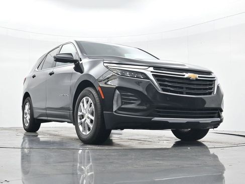 Used 2023 Chevrolet Equinox LT image 27