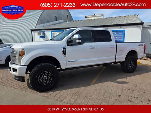Used 2018 Ford F250 Platinum w/ Platinum Ultimate Package AWD/4WD image 1