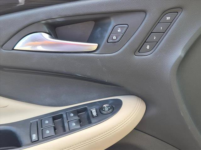Used 2020 Buick Envision Essence FWD image 14
