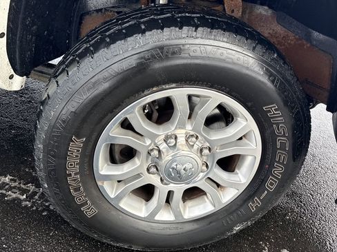 Used 2016 RAM 2500 Laramie w/ Convenience Group image 9