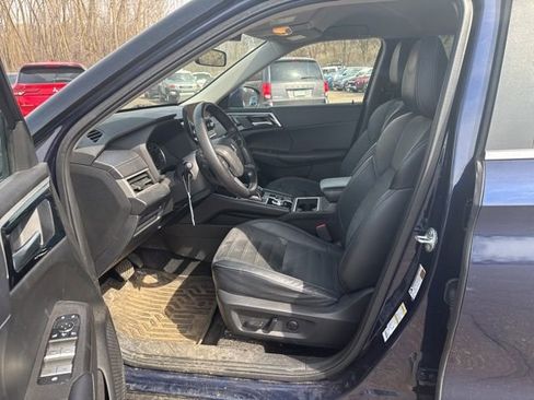 Used 2023 Mitsubishi Outlander SE image 5