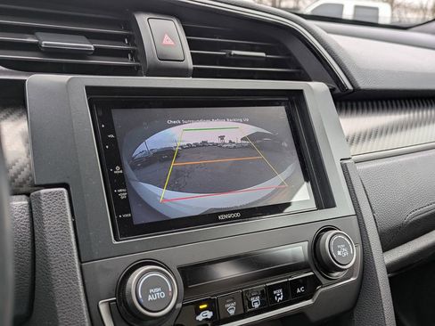 Used 2018 Honda Civic Sport image 21