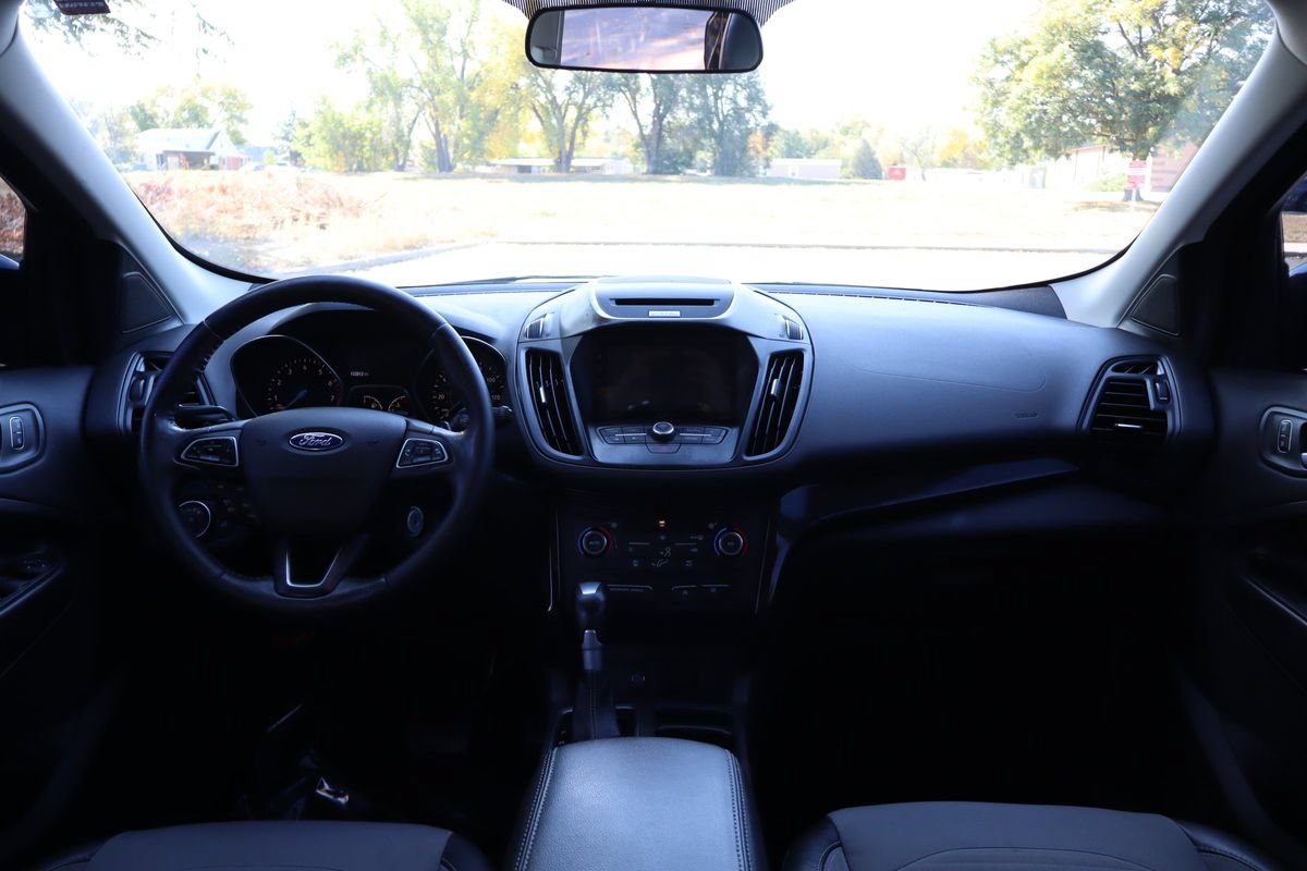 Used 2017 Ford Escape SE w/ Equipment Group 201A AWD/4WD image 16
