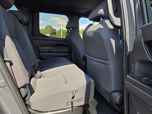 Certified 2025 Toyota Tacoma SR5 AWD/4WD image 14