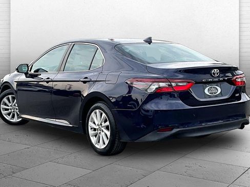 Used 2021 Toyota Camry LE FWD image 9