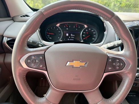 Used 2021 Chevrolet Traverse Premier w/ LPO, Floor Liner Package FWD image 17