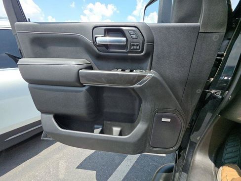 Used 2021 Chevrolet Silverado 2500 LTZ w/ Carhartt Edition AWD/4WD image 15
