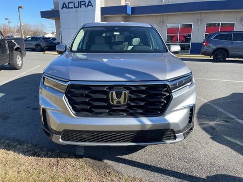 Certified 2025 Honda Pilot EX-L image 3