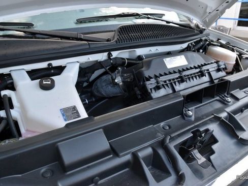 Used 2023 GMC Savana 2500 w/ Driver Convenience Package image 6