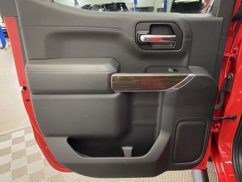 Used 2019 Chevrolet Silverado 1500 LT Trail Boss image 12