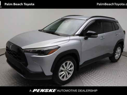 Certified 2026 Toyota Corolla Cross LE FWD image 1