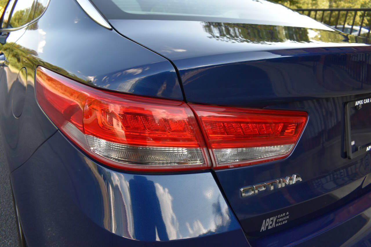 Used 2016 Kia Optima EX w/ Premium Package FWD image 39
