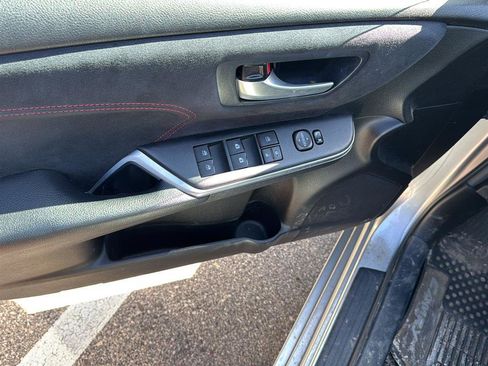 Used 2017 Toyota Camry XSE w/ Moonroof Package FWD image 16