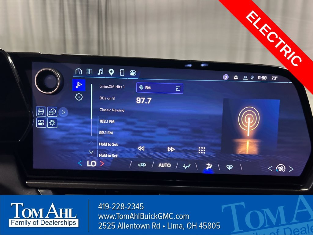 Used 2025 Chevrolet Equinox EV LT FWD image 15
