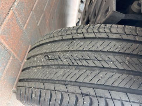 Certified 2025 BMW X2 xDrive28i w/ Premium Package image 12