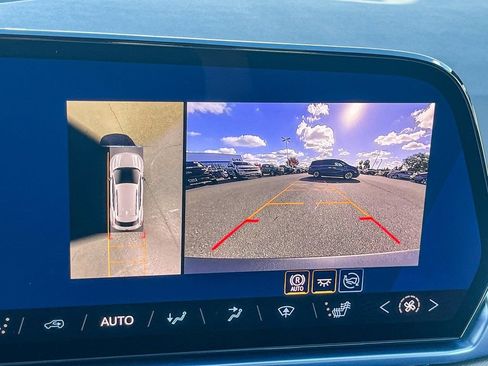 New 2026 Chevrolet Equinox EV LT image 22