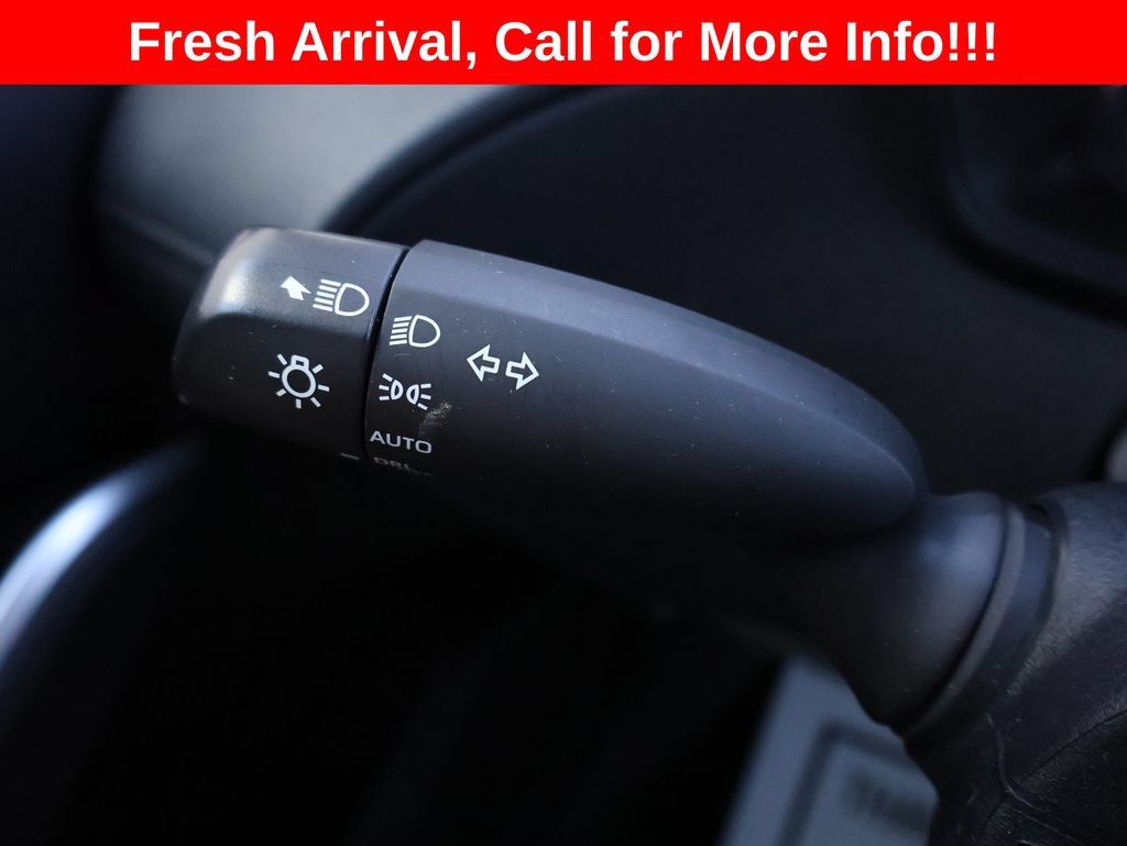 Used 2024 Toyota Corolla Cross AWD Hybrid image 30