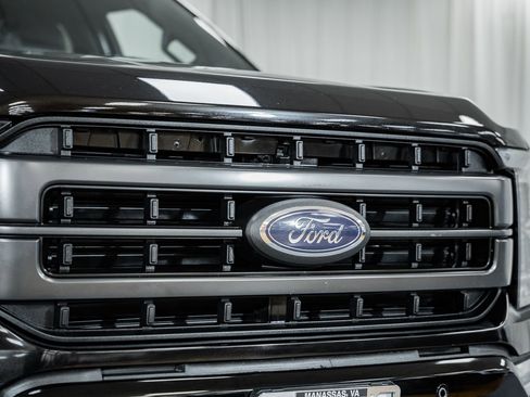 Used 2023 Ford F150 Lariat w/ Equipment Group 502A High image 13