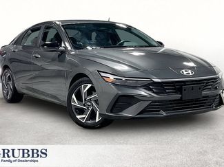 Used 2025 Hyundai Elantra Sport FWD video 1
