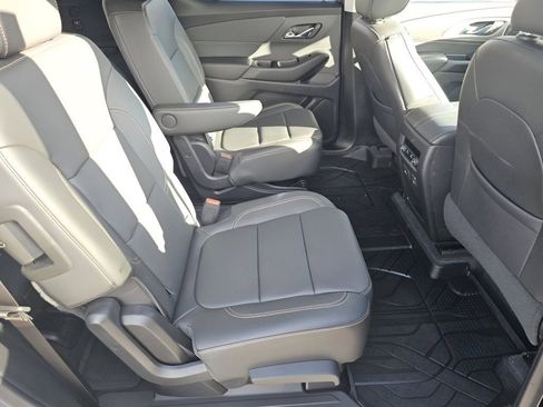 Used 2020 Chevrolet Traverse RS image 26
