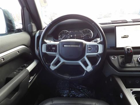 Used 2022 Land Rover Defender 110 S image 18