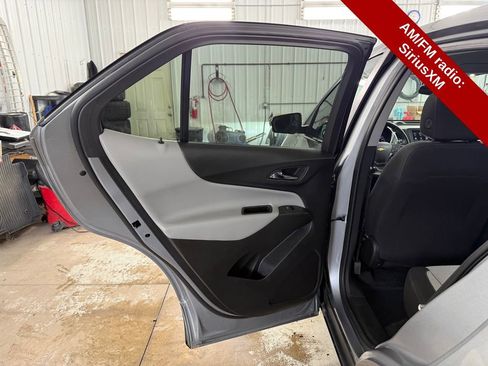 Used 2024 Chevrolet Equinox LT image 28