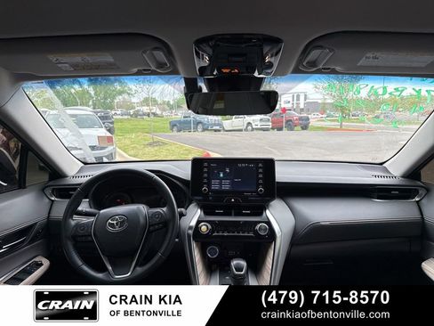 Used 2022 Toyota Venza XLE AWD/4WD image 6