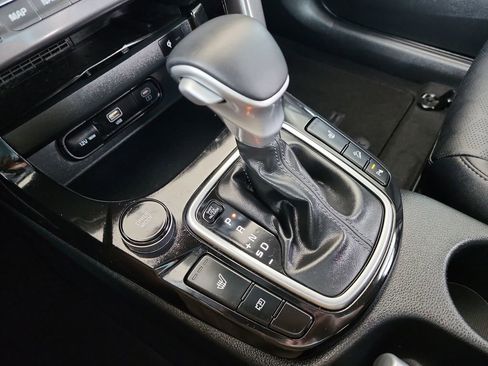 Used 2025 Kia Seltos EX FWD image 29