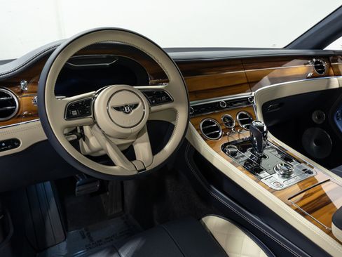 Used 2024 Bentley Continental GT V8 AWD/4WD image 43