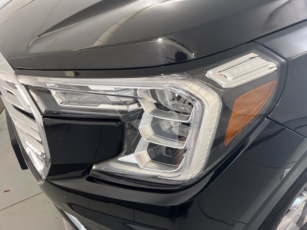 Used 2023 GMC Terrain SLT AWD/4WD image 37