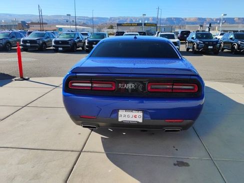 Used 2019 Dodge Challenger SXT image 6