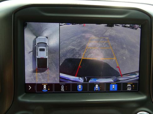 Certified 2021 GMC Sierra 1500 AT4 w/ AT4 Premium Package AWD/4WD image 16