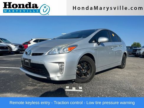 Used 2015 Toyota Prius Three FWD image 1