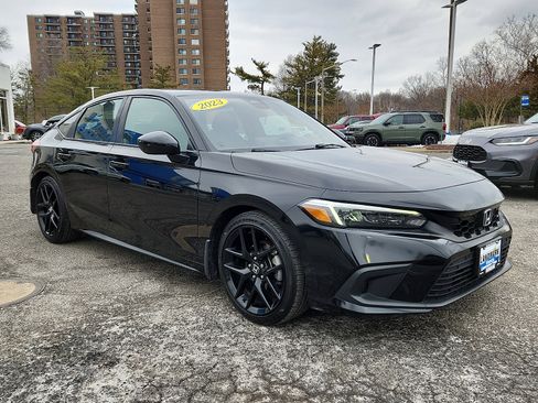 Used 2023 Honda Civic Sport image 3