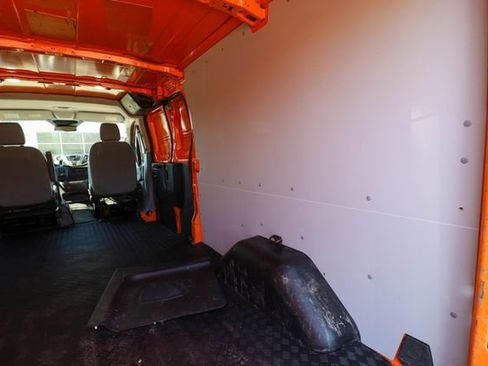 Used 2019 Ford Transit 150 148 Low Roof RWD image 35