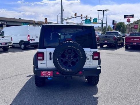 Used 2023 Jeep Wrangler Unlimited w/ Cold Weather Group AWD/4WD image 5