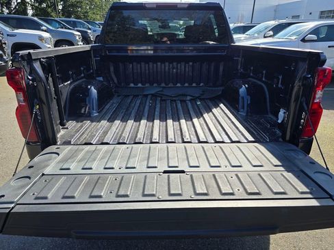 Used 2022 Chevrolet Silverado 1500 LT image 14