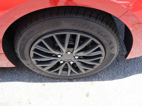 Used 2021 Toyota Corolla LE FWD image 34