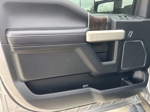 Used 2020 Ford F250 Lariat AWD/4WD image 21