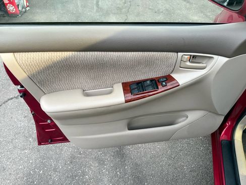 Used 2007 Toyota Corolla LE w/ Audio Value Pkg image 18