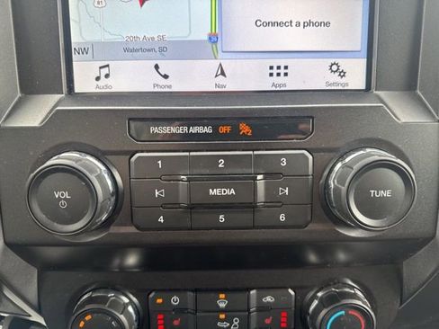 Used 2019 Ford F150 XLT w/ Equipment Group 302A Luxury AWD/4WD image 19