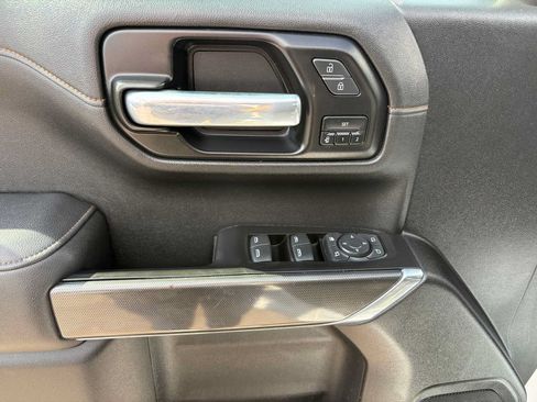 Used 2021 GMC Sierra 1500 AT4 w/ AT4 Preferred Package AWD/4WD image 15